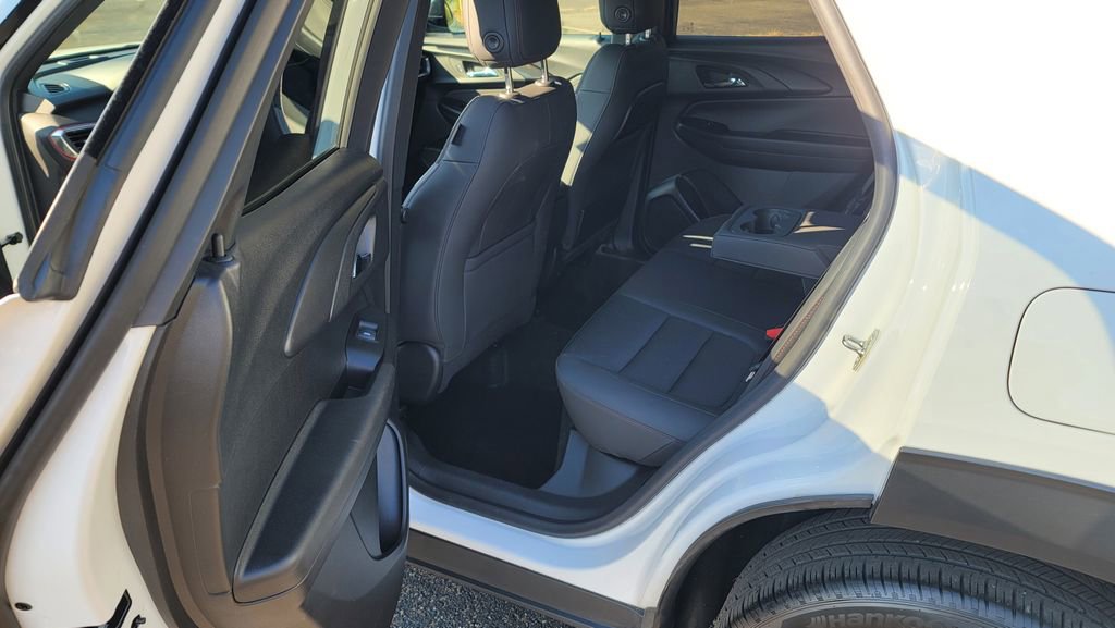 Used 2023 Chevrolet TrailBlazer RS w/ Convenience Package image 25