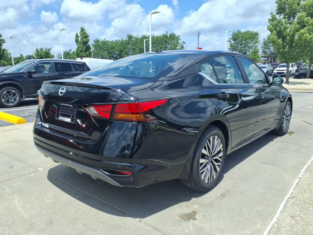 New 2026 Nissan Altima 2.5 SV FWD image 7