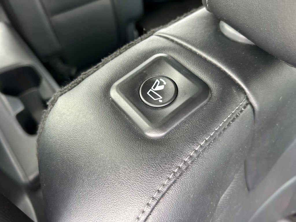 Used 2023 Kia Telluride S w/ S Sunroof Package AWD/4WD image 32