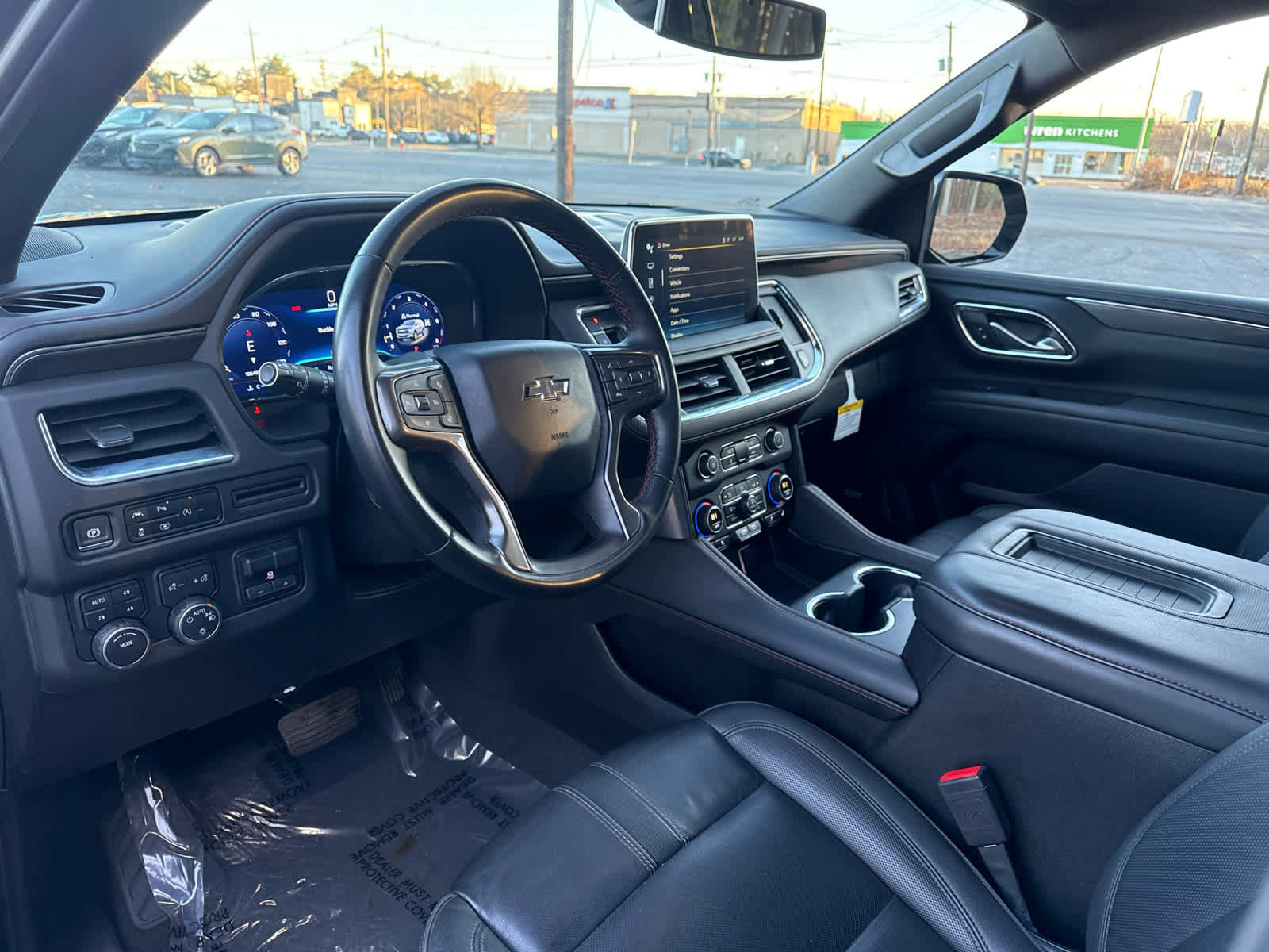 Used 2024 Chevrolet Suburban RST w/ Luxury Package image 13