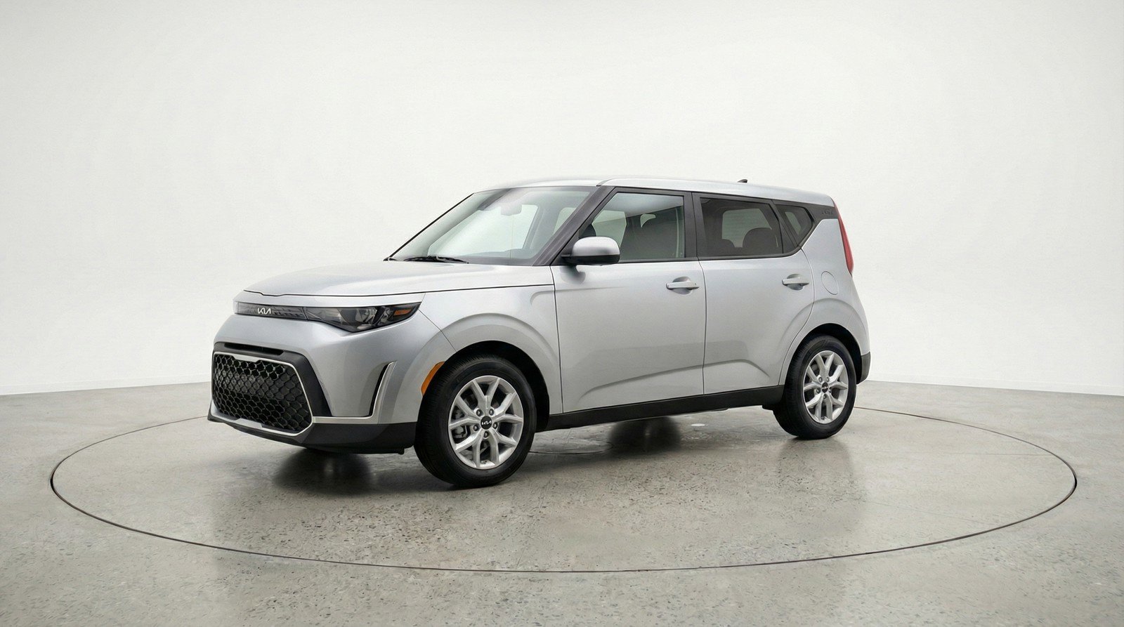 Used 2025 Kia Soul LX w/ LX Technology Package image 3