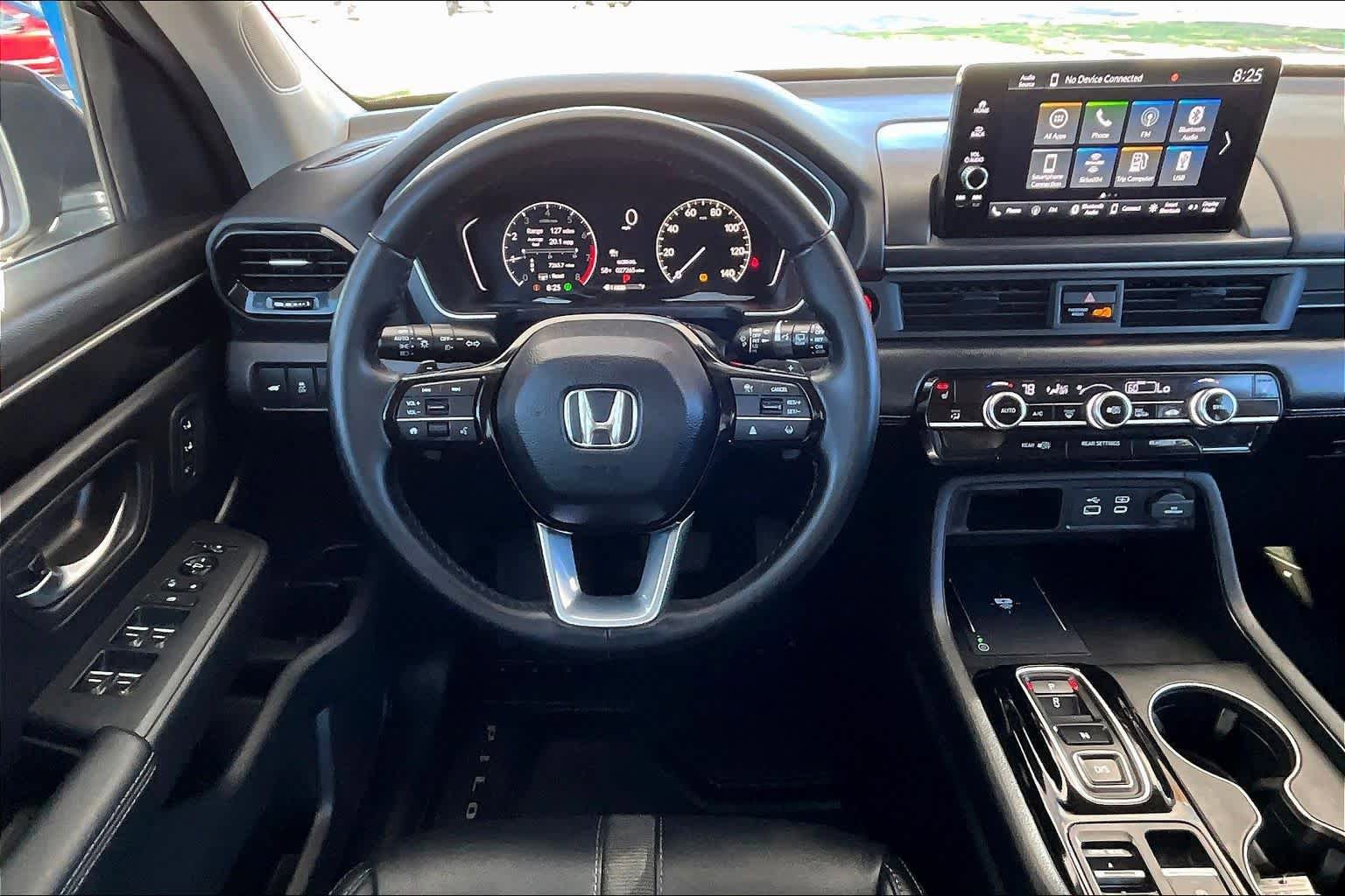 Certified 2025 Honda Pilot EX-L image 6