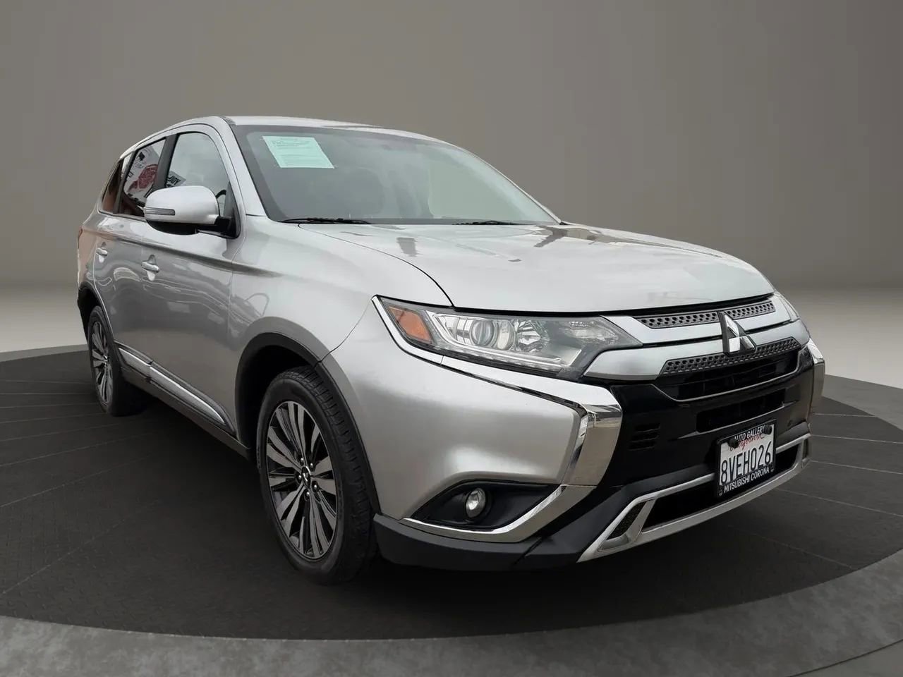 Used 2019 Mitsubishi Outlander SE image 4
