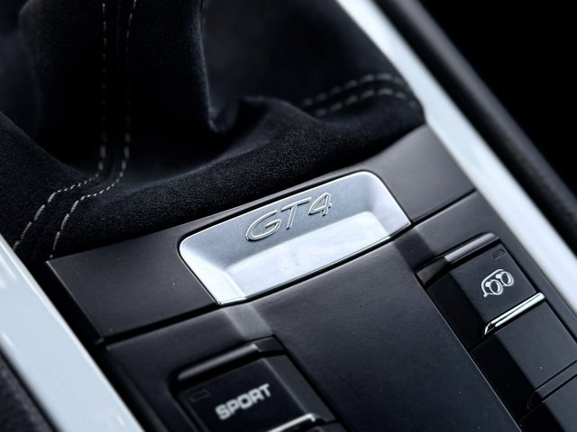 Used 2016 Porsche Cayman GT4 w/ Sport Chrono Package image 30