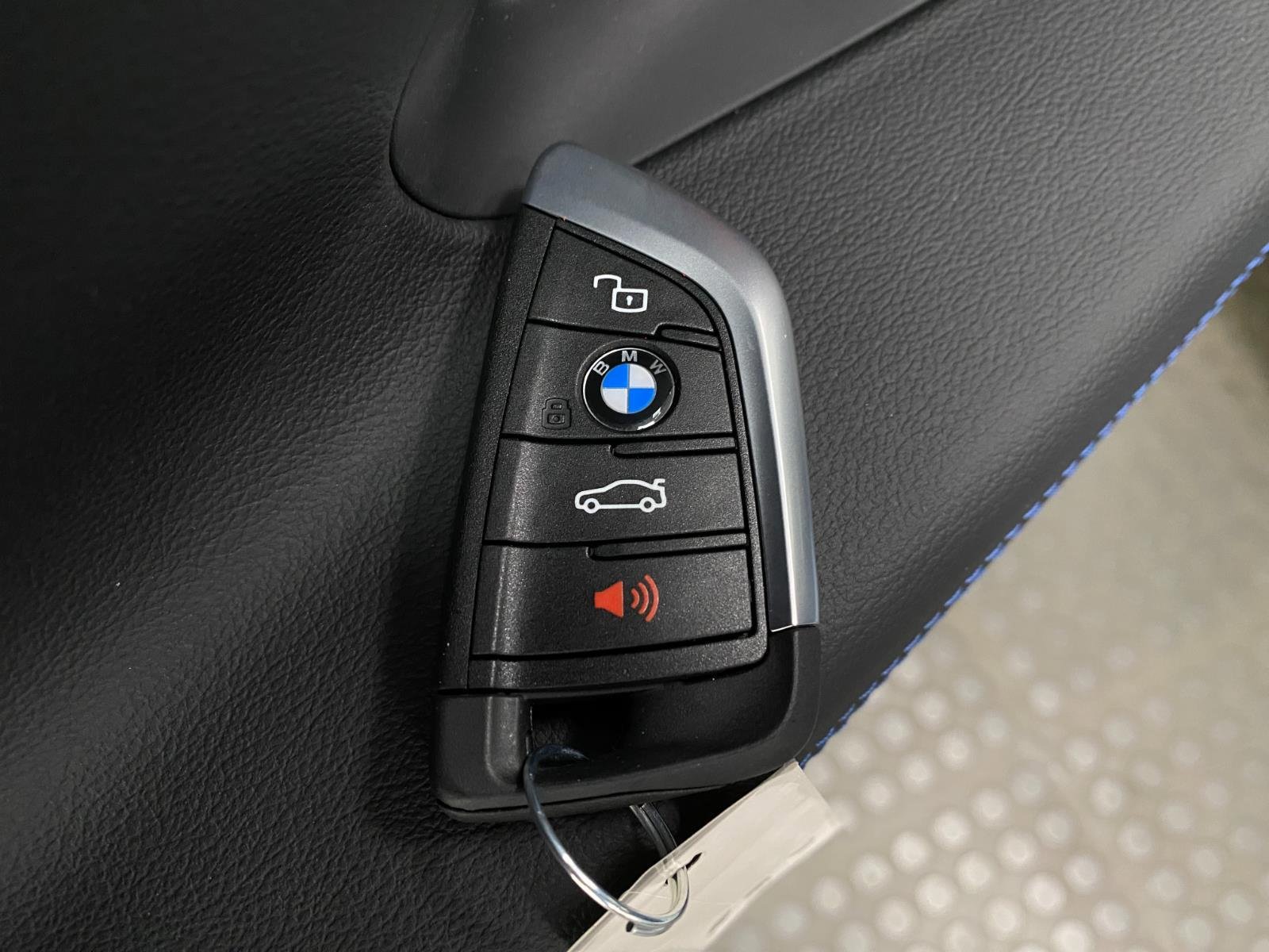 New 2026 BMW M2 w/ Lighting Package RWD image 31
