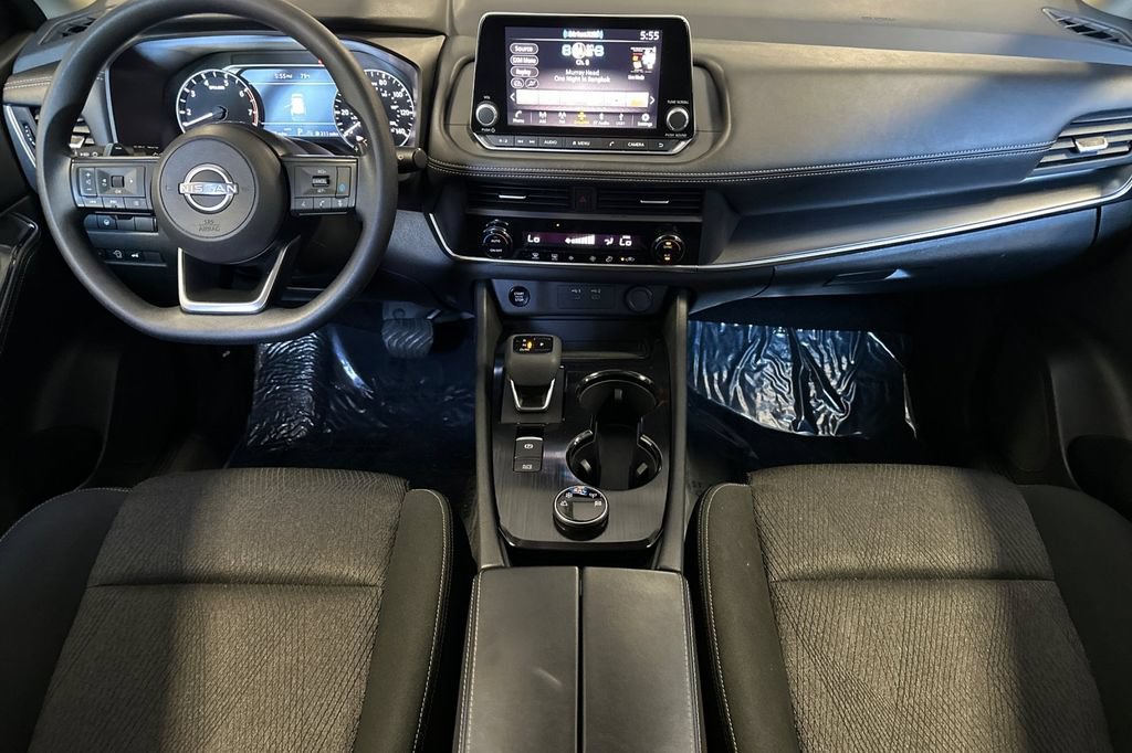 Used 2024 Nissan Rogue SV AWD/4WD image 13