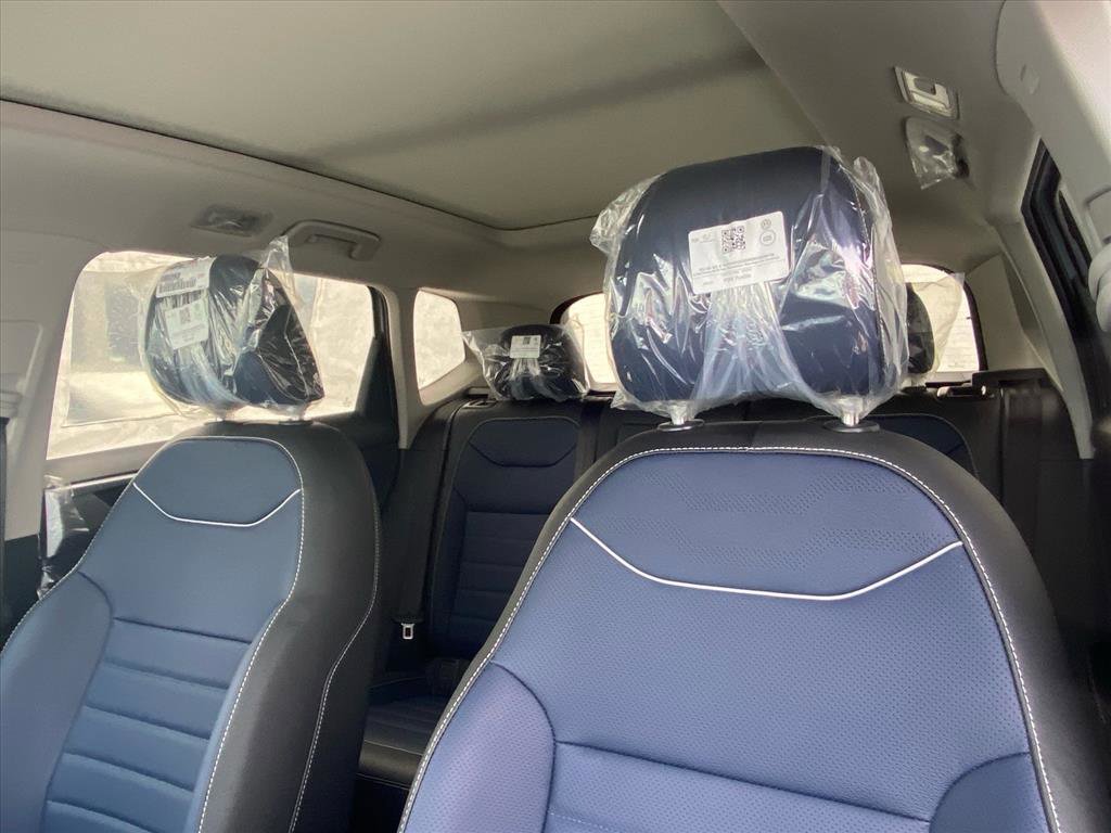 New 2026 Volkswagen Taos SEL AWD/4WD image 4