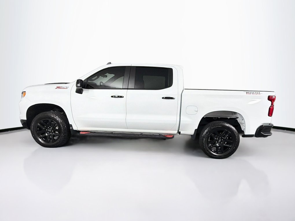 Used 2025 Chevrolet Silverado 1500 LT Trail Boss AWD/4WD image 6