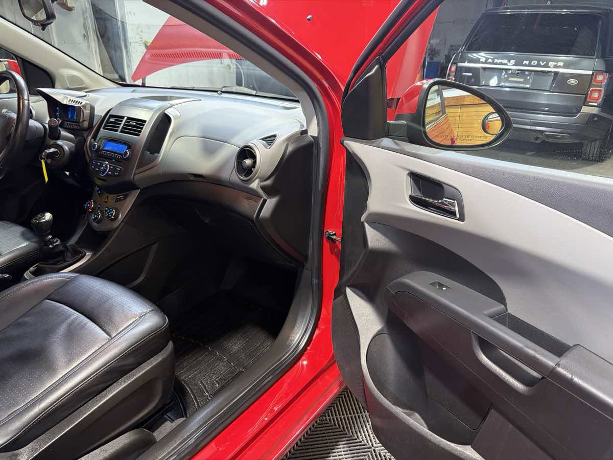 Used 2012 Chevrolet Sonic LTZ image 25