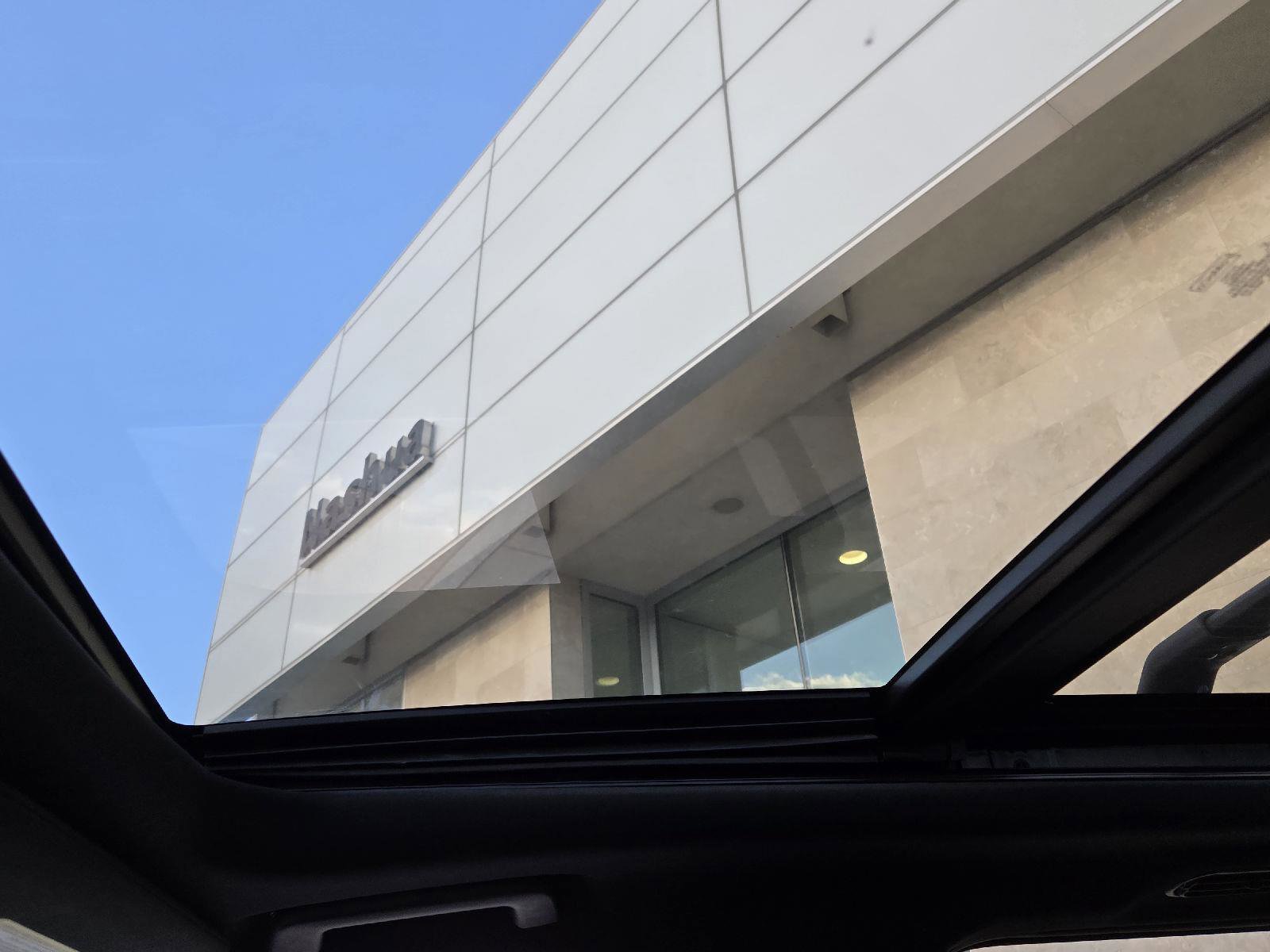 Used 2021 Ford Expedition XLT image 27