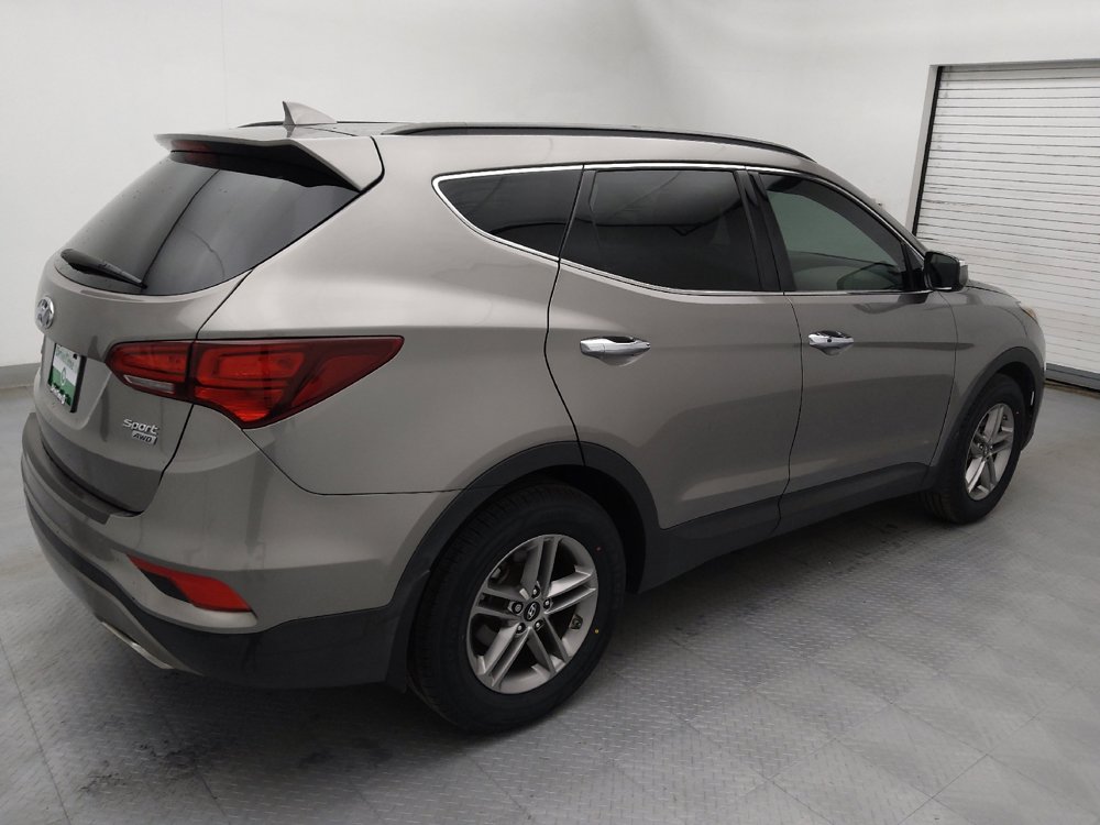 Used 2017 Hyundai Santa Fe Sport AWD/4WD image 10