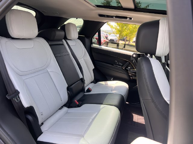 Used 2023 Land Rover Range Rover Sport SE Dynamic AWD/4WD image 32