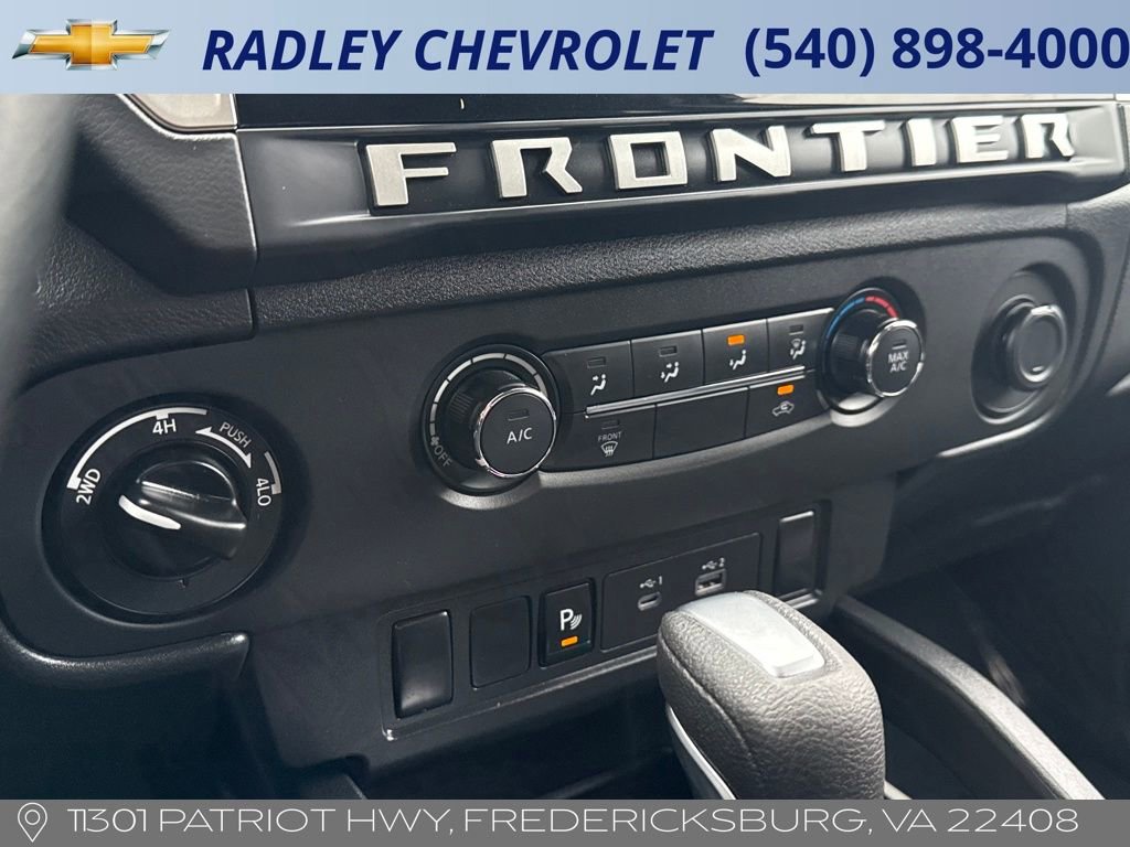 Used 2025 Nissan Frontier SV image 10