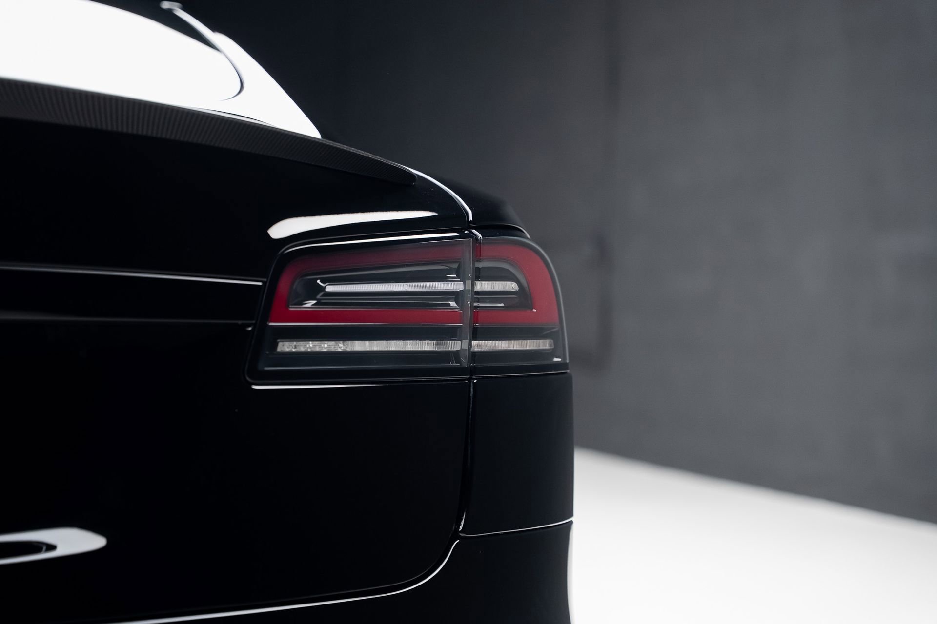 Used 2022 Tesla Model S Plaid image 28