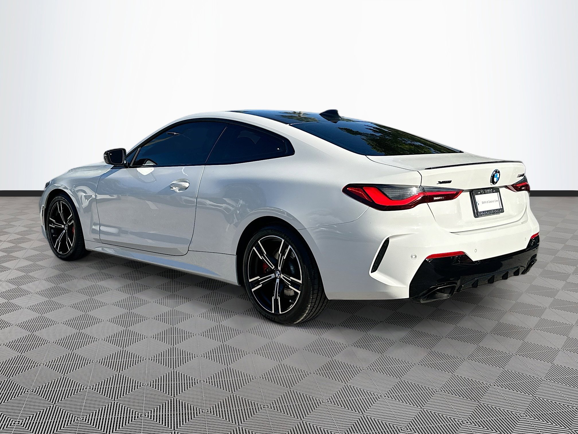 Used 2021 BMW 440i xDrive Coupe w/ Premium Package image 5