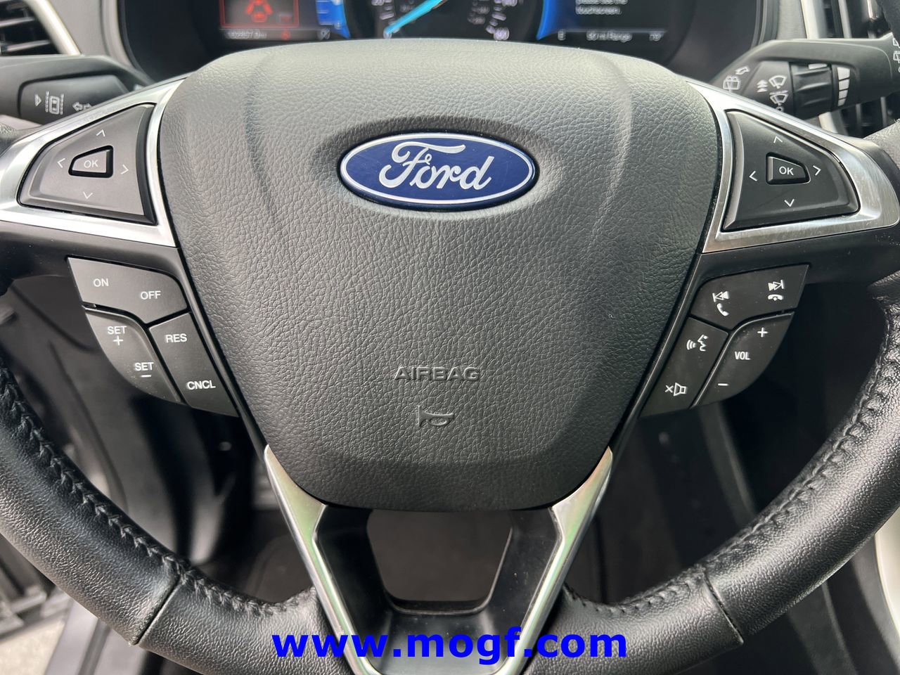Certified 2024 Ford Edge SEL image 12