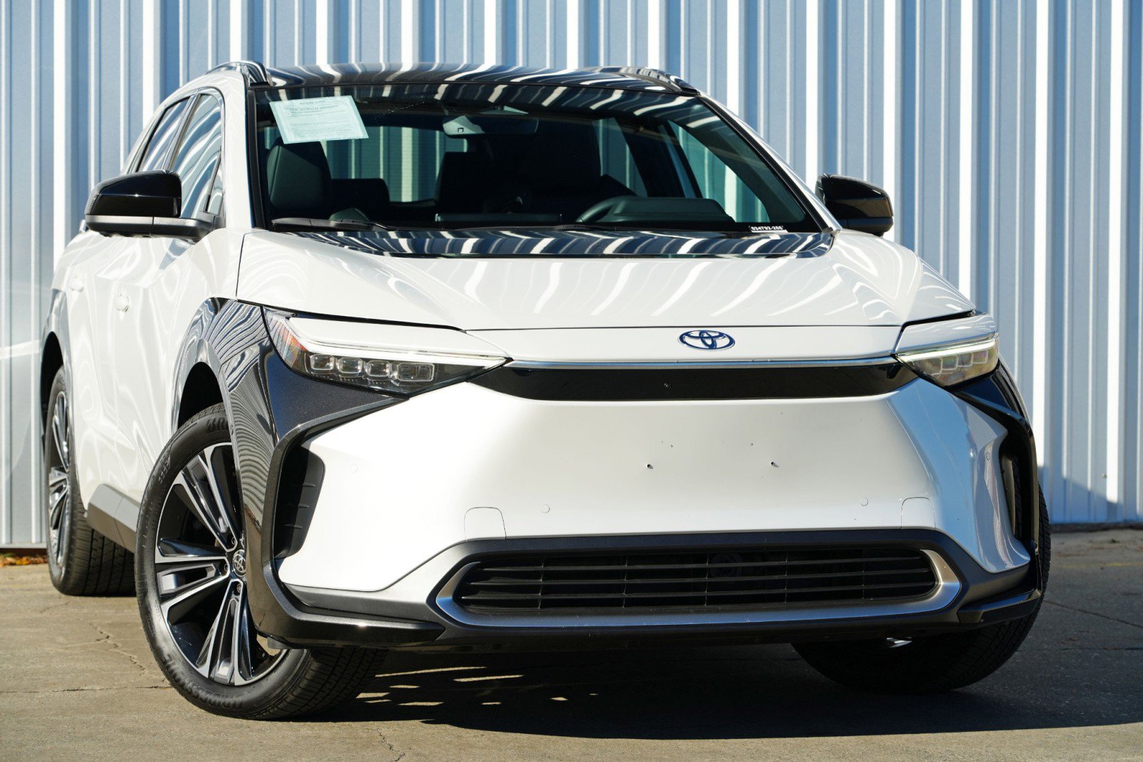 Used 2024 Toyota bZ4X Limited image 2