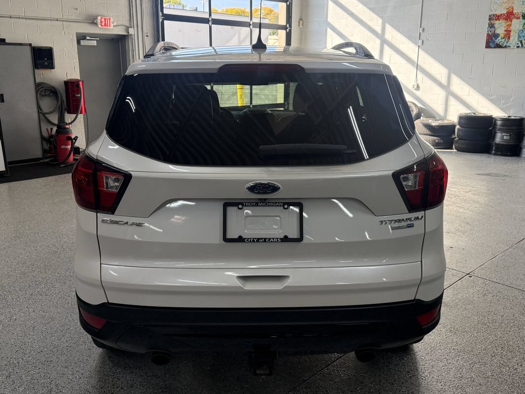 Used 2019 Ford Escape Titanium AWD/4WD image 5