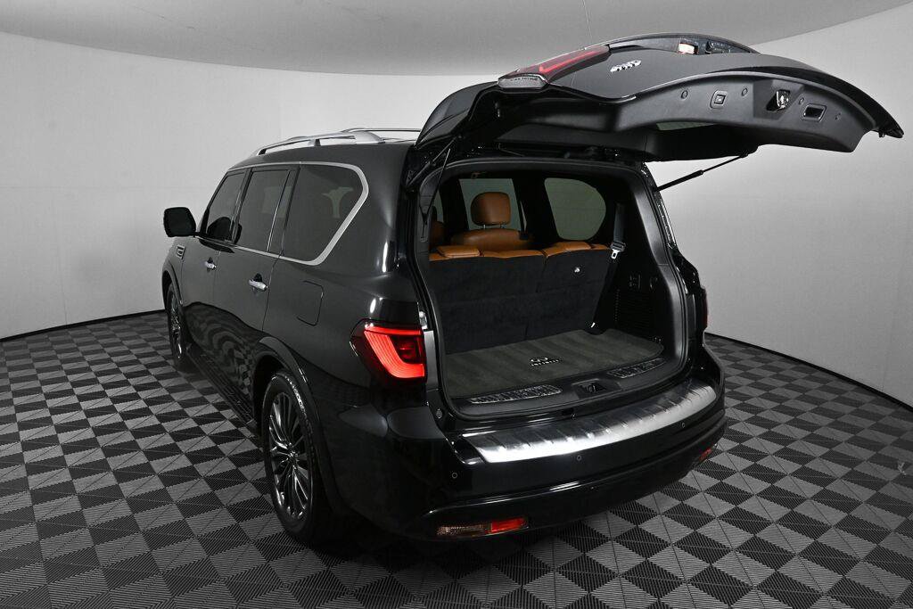 Used 2024 INFINITI QX80 Sensory AWD/4WD image 31