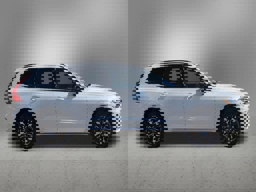 Certified 2026 Volvo XC60 B5 Plus w/ Protection Package Premier image 7