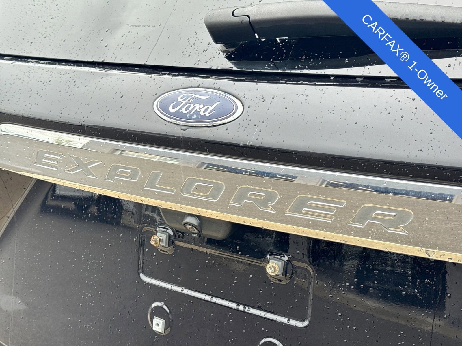 Used 2020 Ford Explorer XLT w/ Equipment Group 202A AWD/4WD image 15