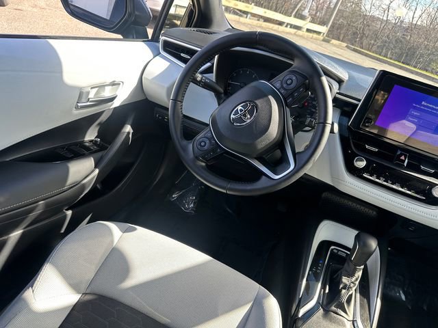 Used 2025 Toyota Corolla SE image 19