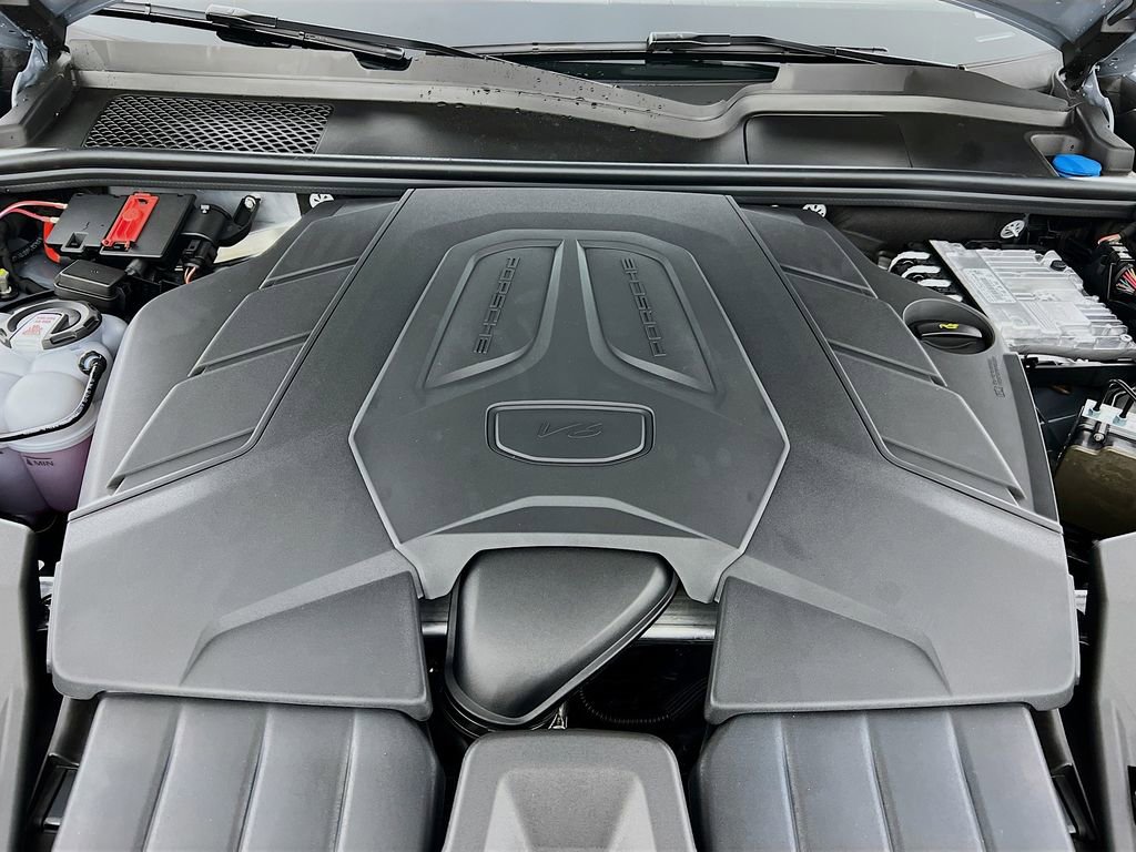 New 2026 Porsche Cayenne image 32