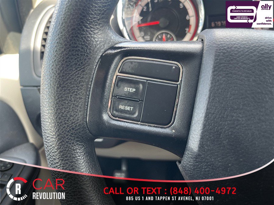 Used 2019 Dodge Grand Caravan SE FWD image 22