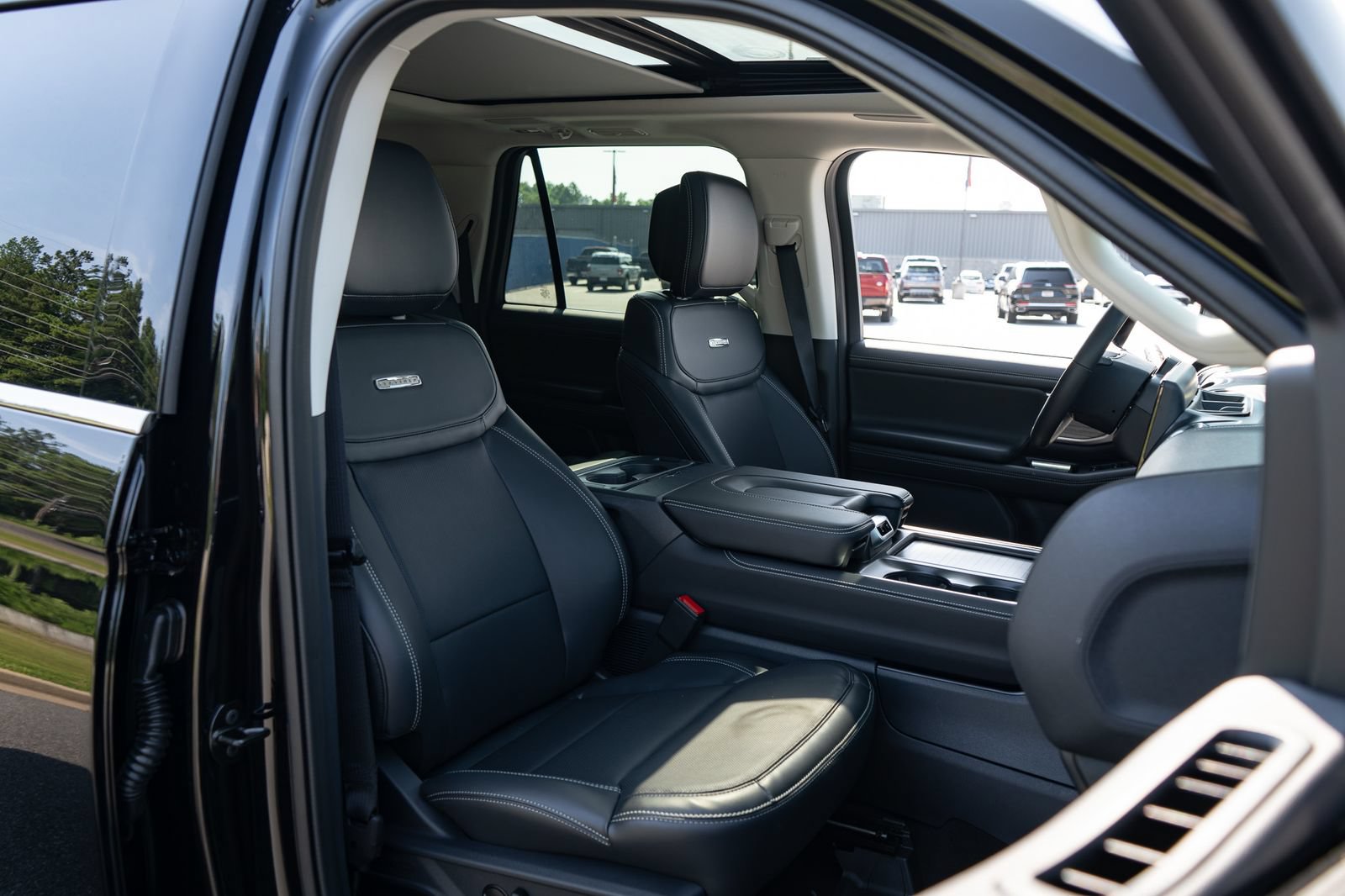 New 2027 Ford Expedition Max Platinum w/ Driver's Package AWD/4WD image 41