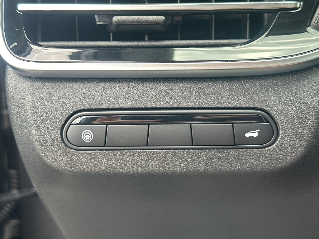 Used 2026 INFINITI QX60 Pure w/ Cargo Package FWD image 33