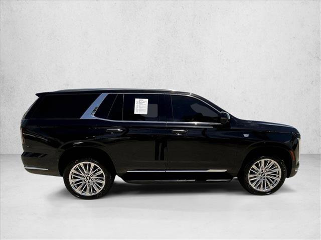Used 2025 Cadillac Escalade Premium Luxury RWD image 5