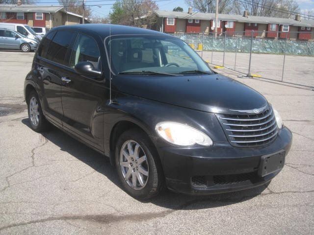Used 2007 Chrysler PT Cruiser Touring w/ Fleet Value Group I FWD image 3