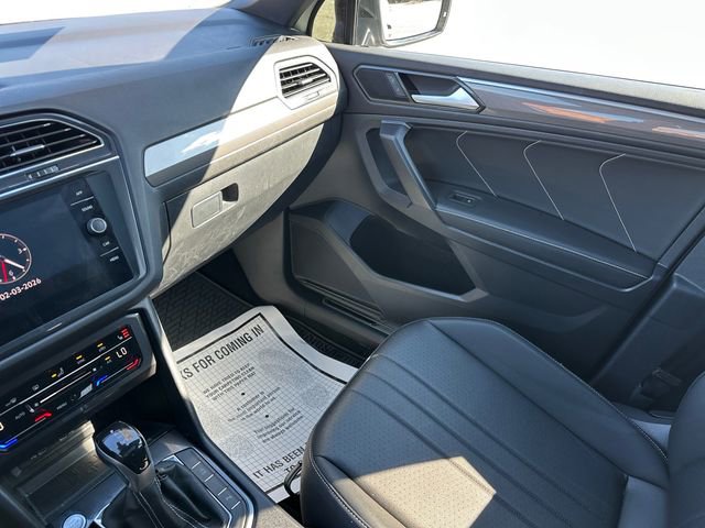 Used 2023 Volkswagen Tiguan SE R-Line image 30