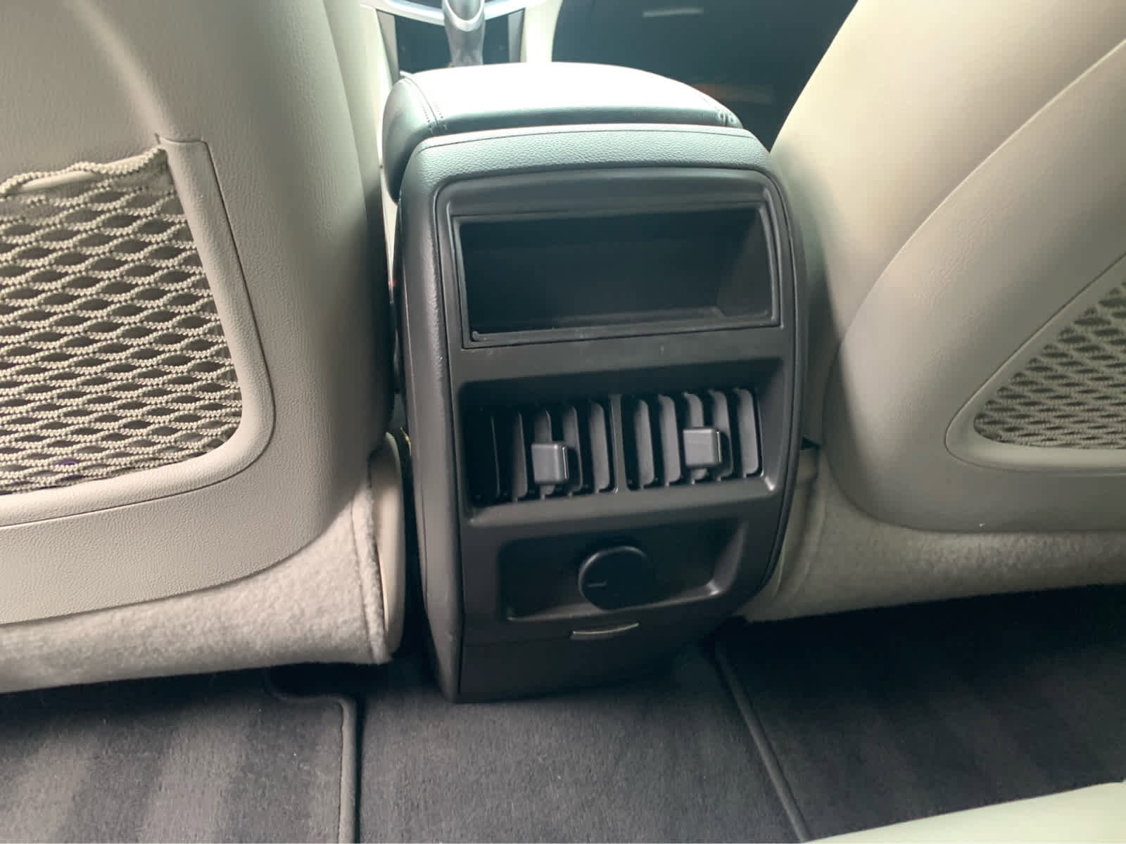 Used 2016 Cadillac SRX FWD image 24