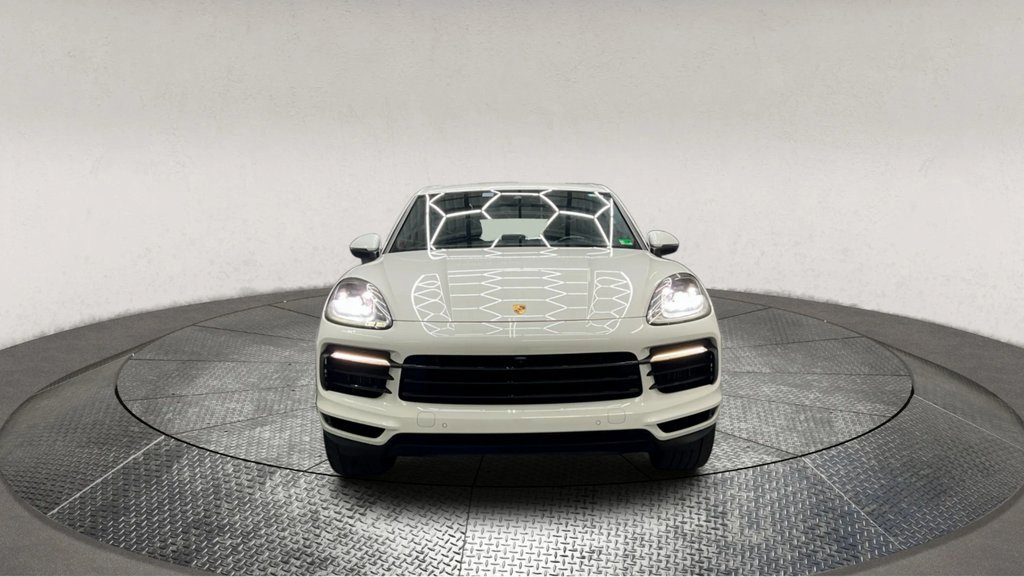 Used 2021 Porsche Cayenne image 3