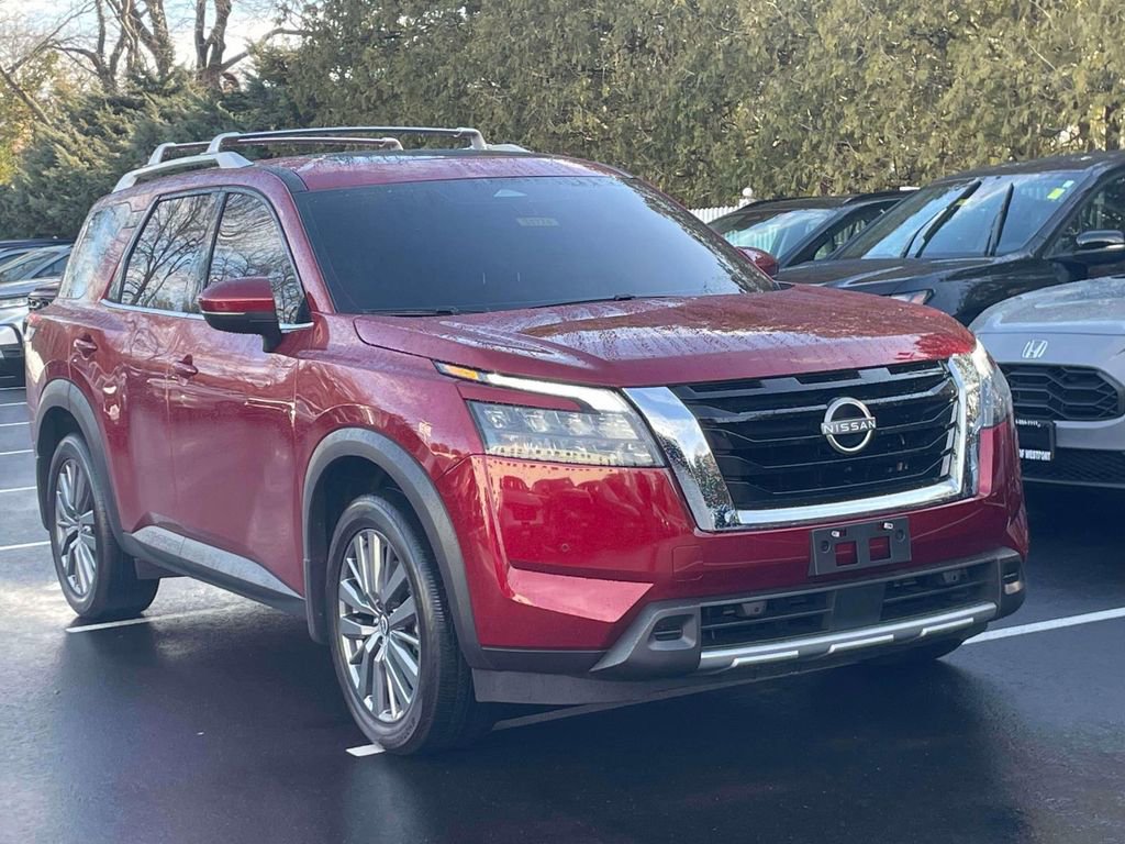Used 2025 Nissan Pathfinder SL w/ SL Premium Package image 1