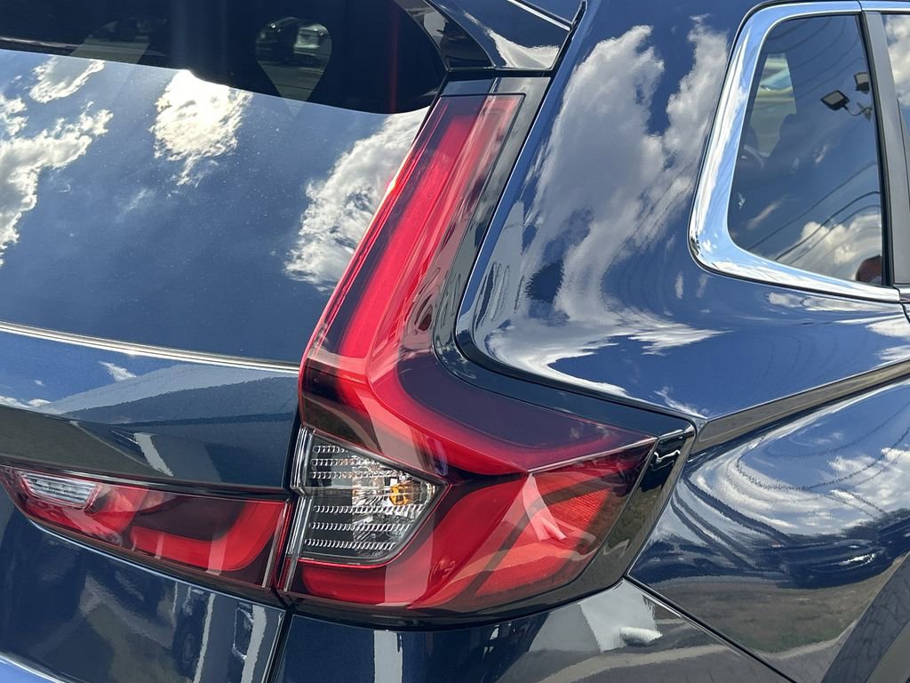 Used 2025 Honda CR-V Sport Touring image 9