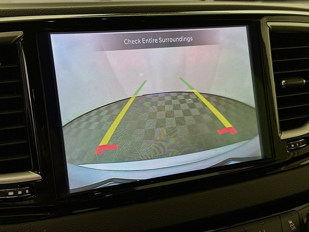 Certified 2024 Chrysler Pacifica Touring-L FWD image 21