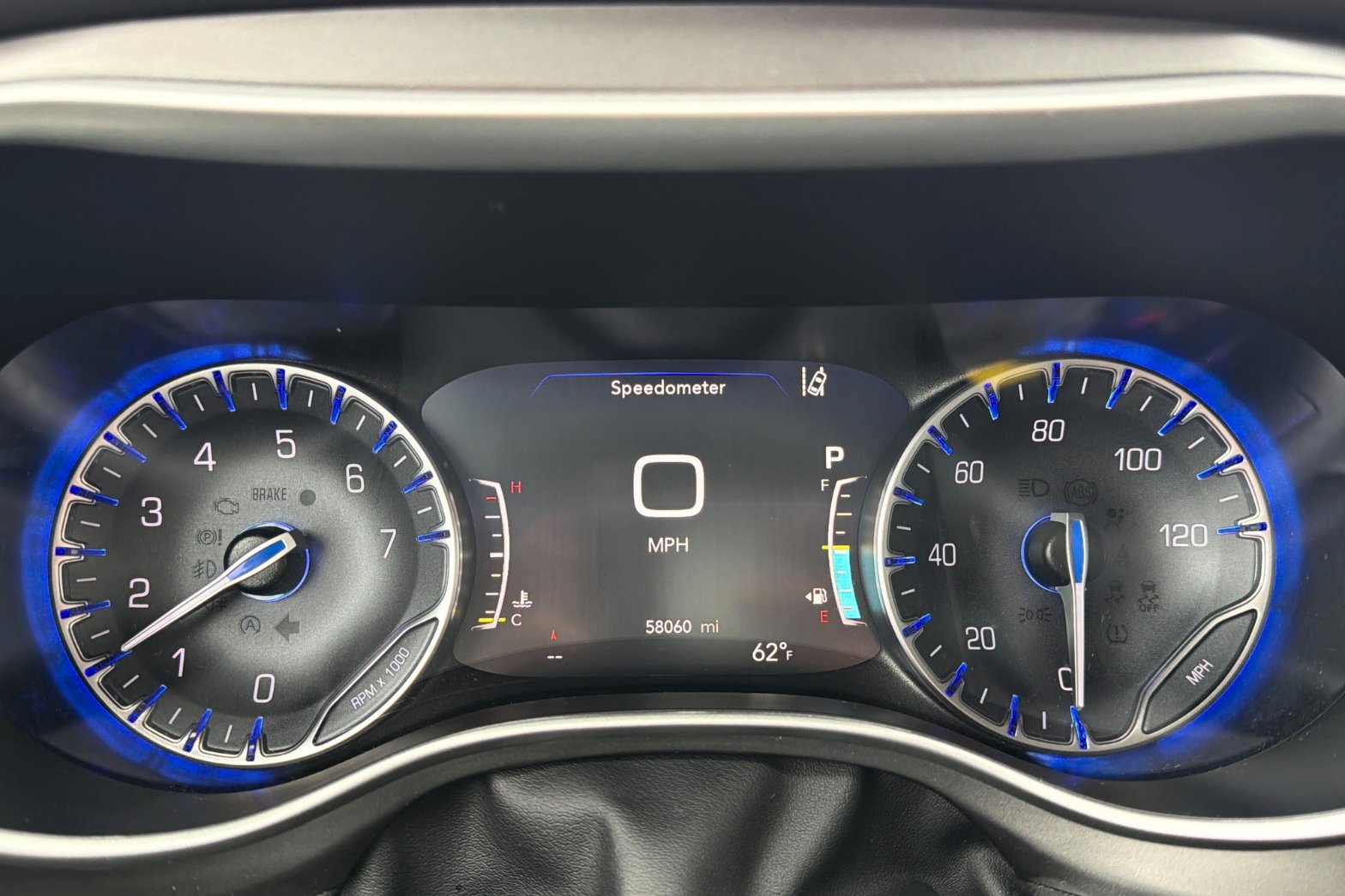 Used 2024 Chrysler Pacifica Touring-L FWD image 24