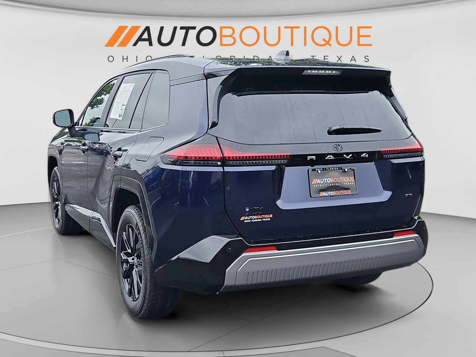 Used 2026 Toyota RAV4 SE w/ Convenience Package AWD/4WD image 3