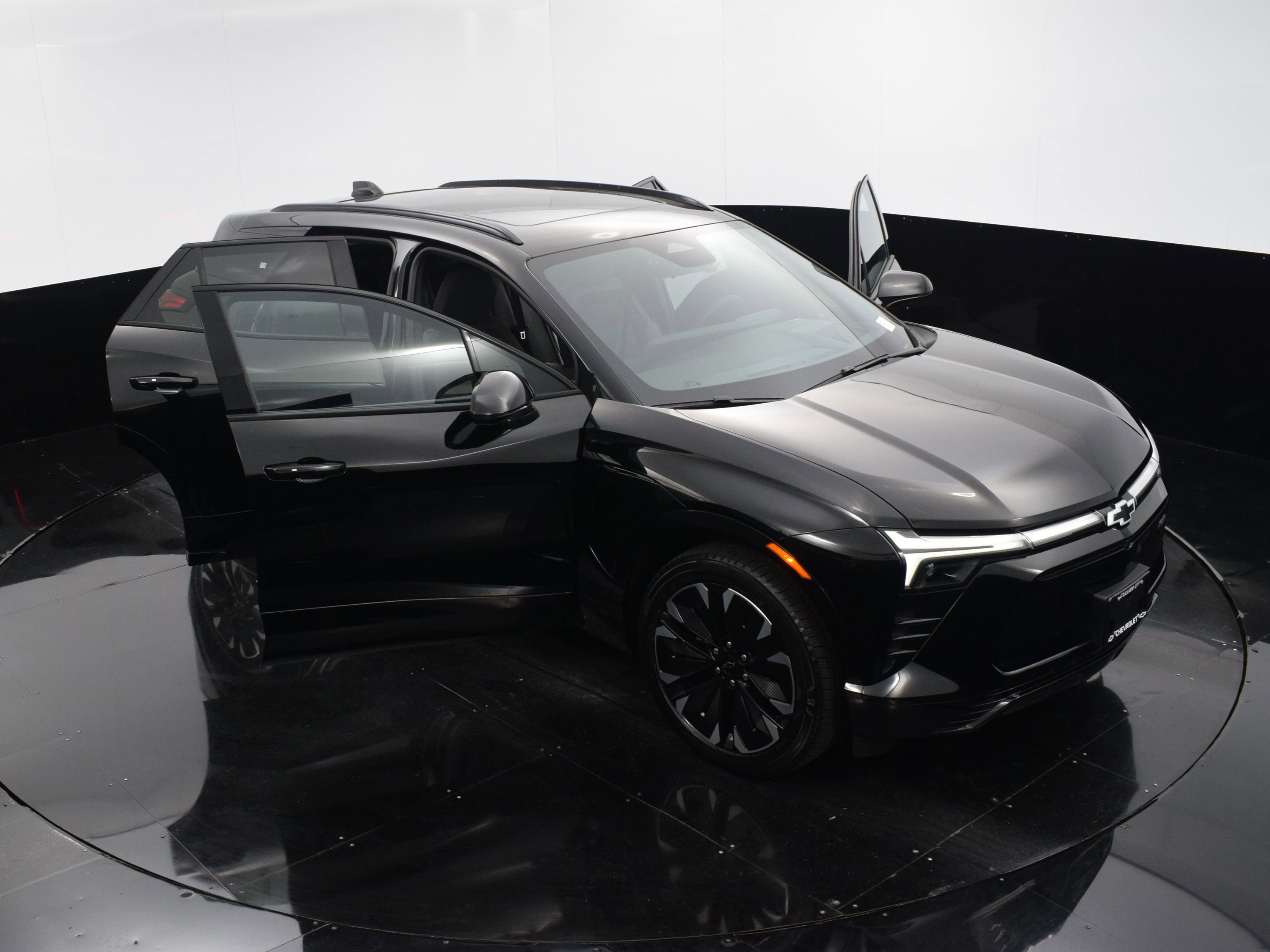 New 2025 Chevrolet Blazer EV RS image 31