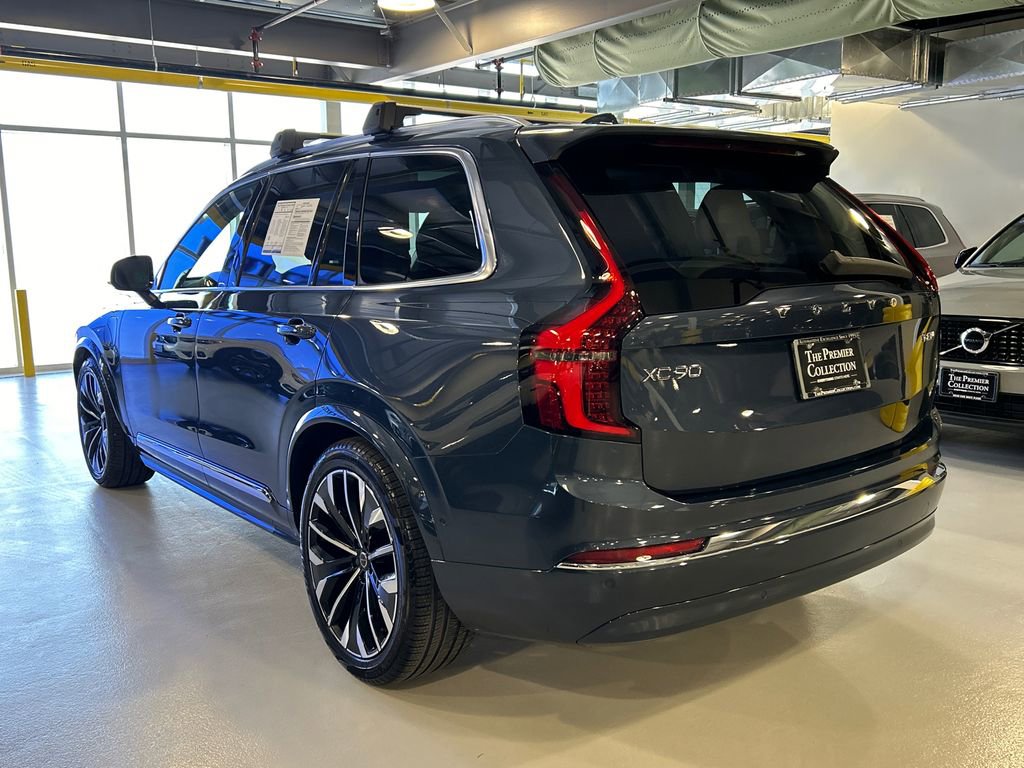 Certified 2025 Volvo XC90 T8 Ultra image 4