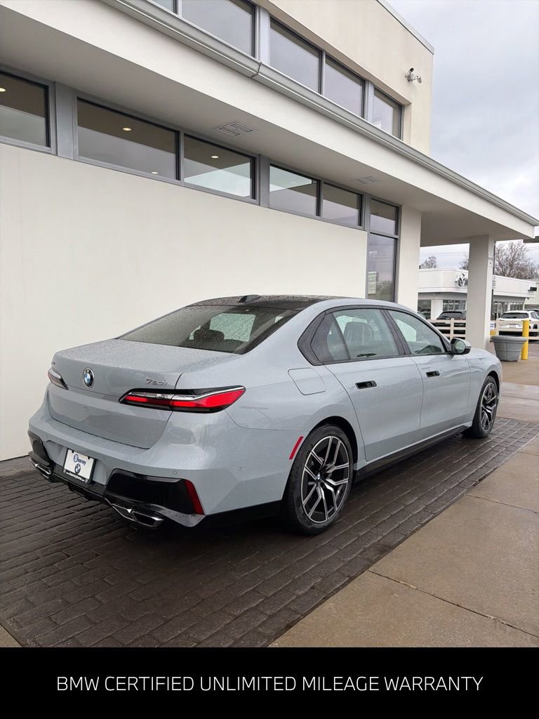 Certified 2024 BMW 760i xDrive w/ Executive Package image 5