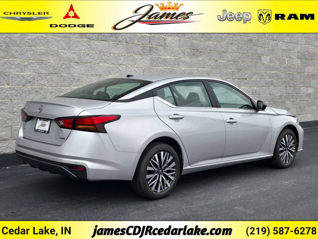Used 2026 Nissan Altima 2.5 SV AWD/4WD image 5