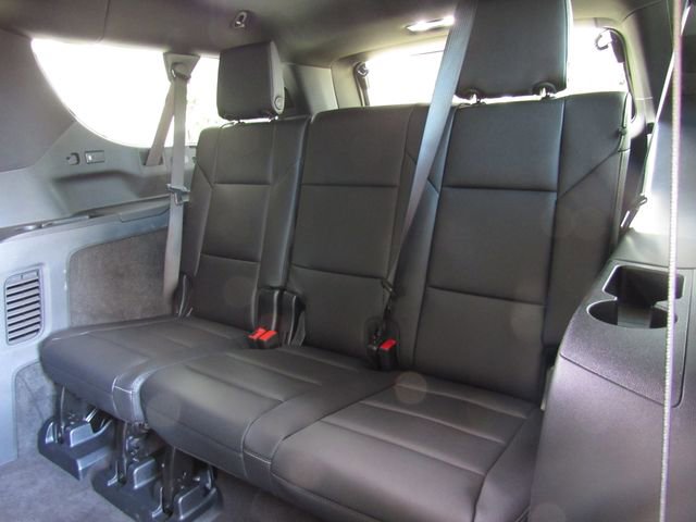 Used 2024 Cadillac Escalade ESV Luxury AWD/4WD image 17