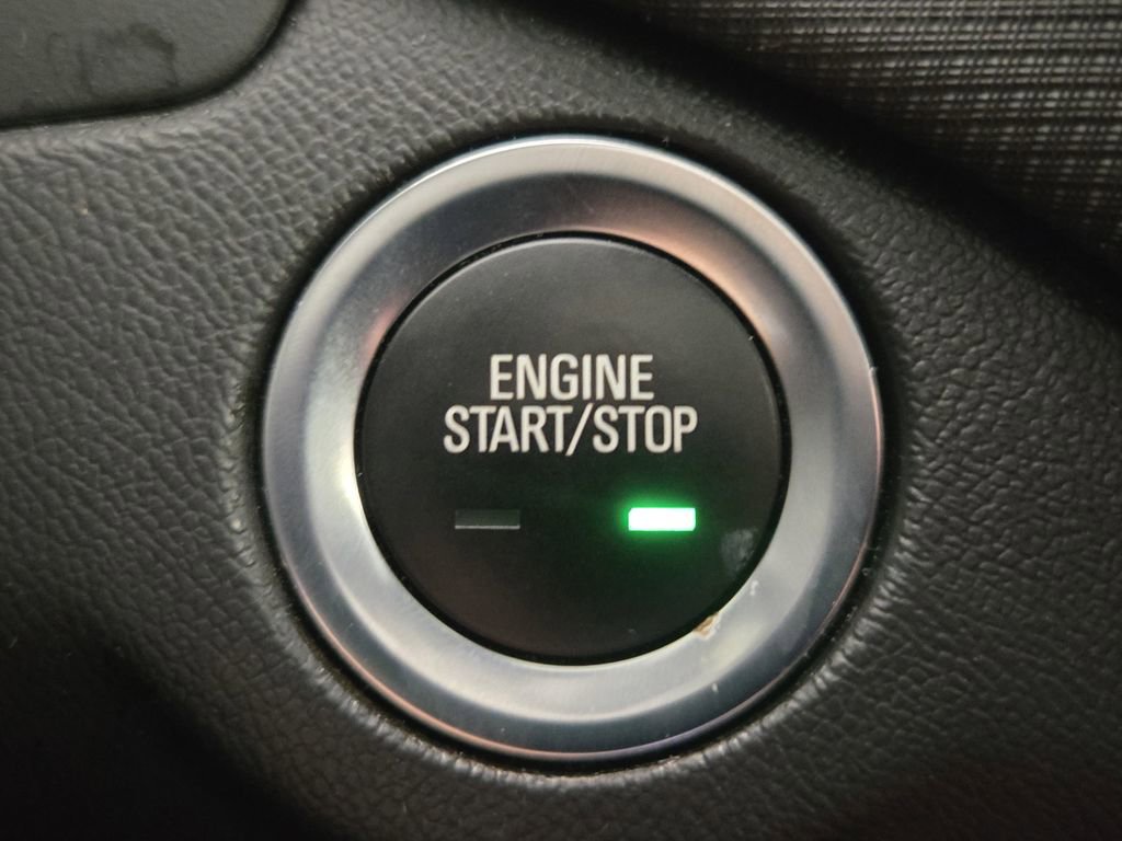 Used 2023 Chevrolet Equinox RS w/ RS Leather Package FWD image 22