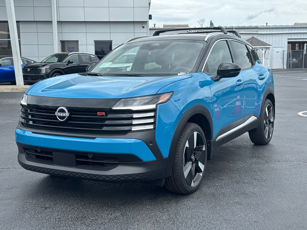 New 2026 Nissan Kicks SR w/ Cold Weather Package