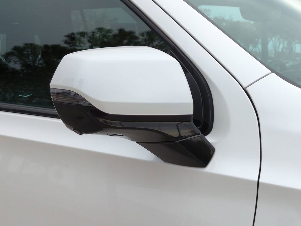 Used 2023 Cadillac Escalade ESV Sport Platinum image 11