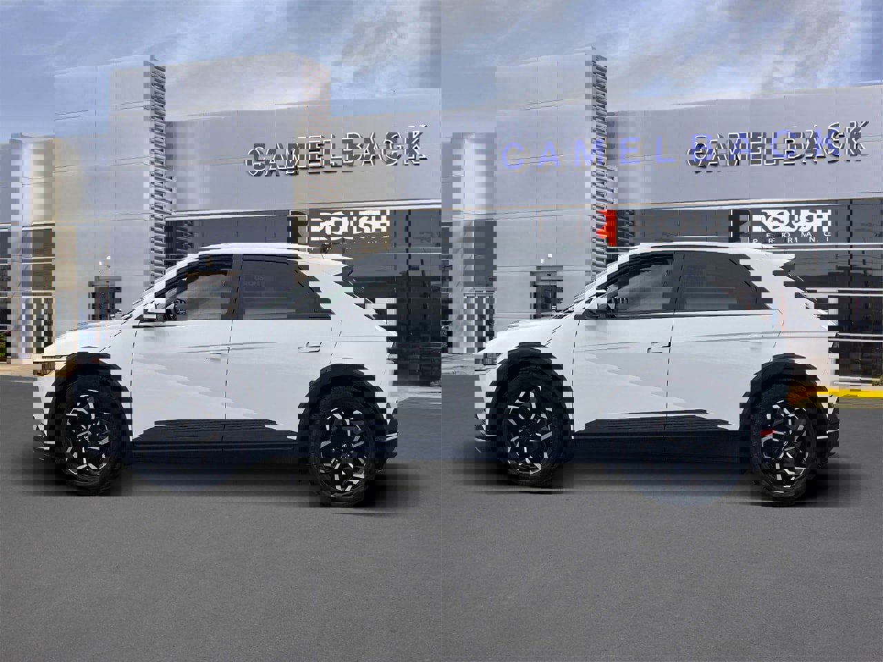 Used 2022 Hyundai Ioniq 5 SE w/ Cargo Package image 2