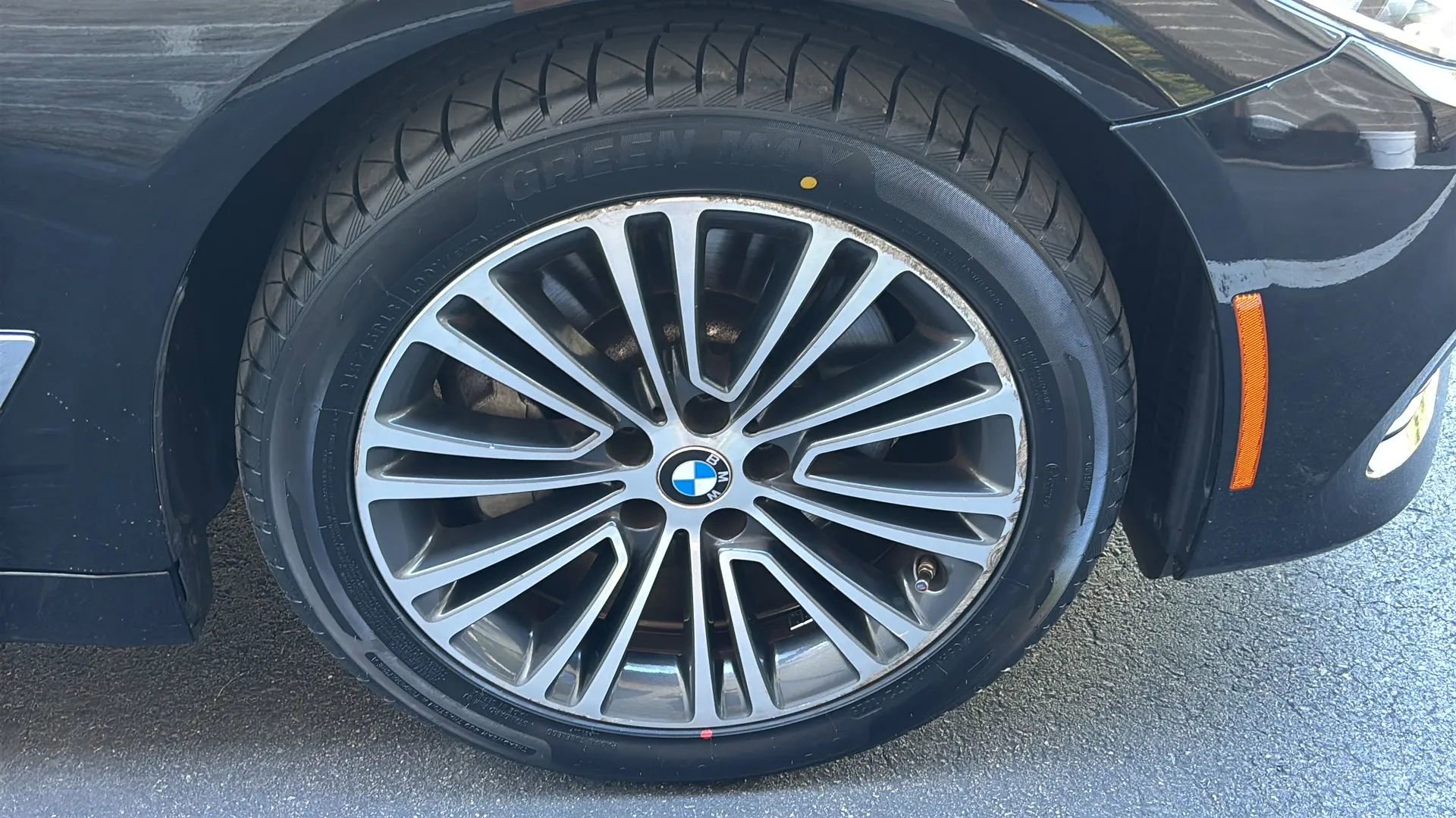 Used 2019 BMW 530i xDrive w/ Convenience Package image 39